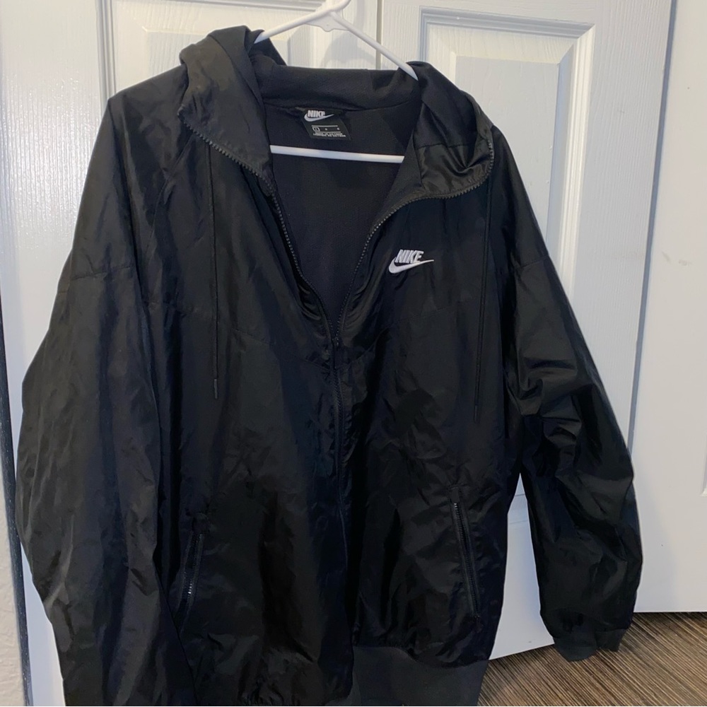Men’s Nike windbreaker